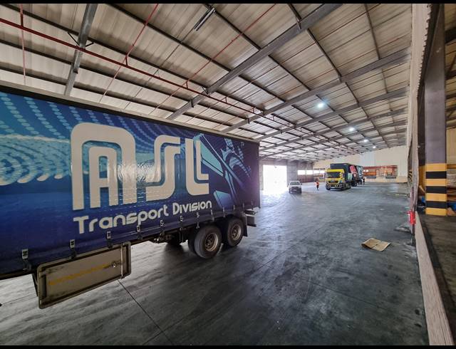 10,614M² WAREHOUSE TO LET IN MOBENI